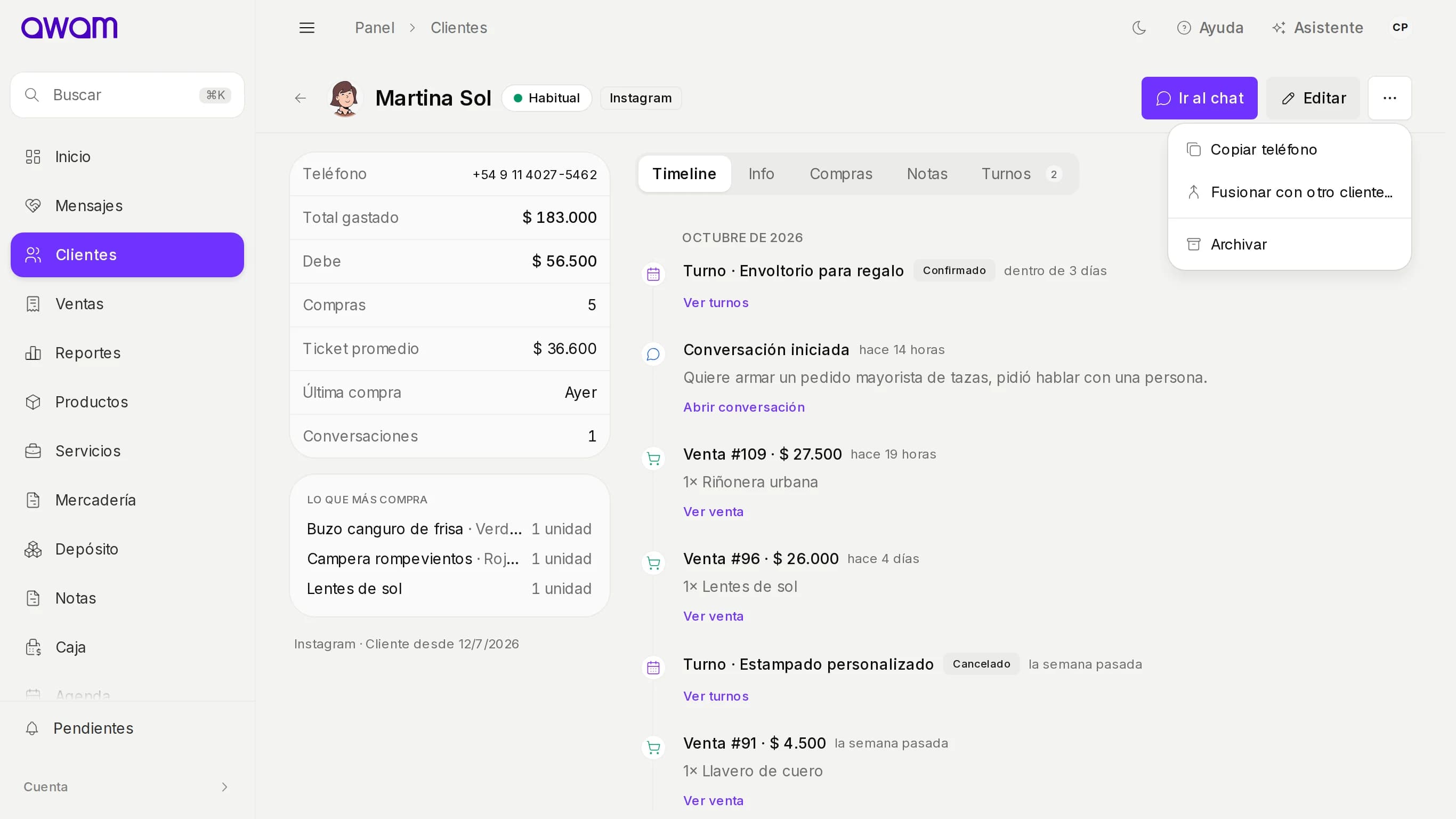 Menú Más acciones de la ficha con Copiar teléfono, Fusionar con otro cliente y Archivar