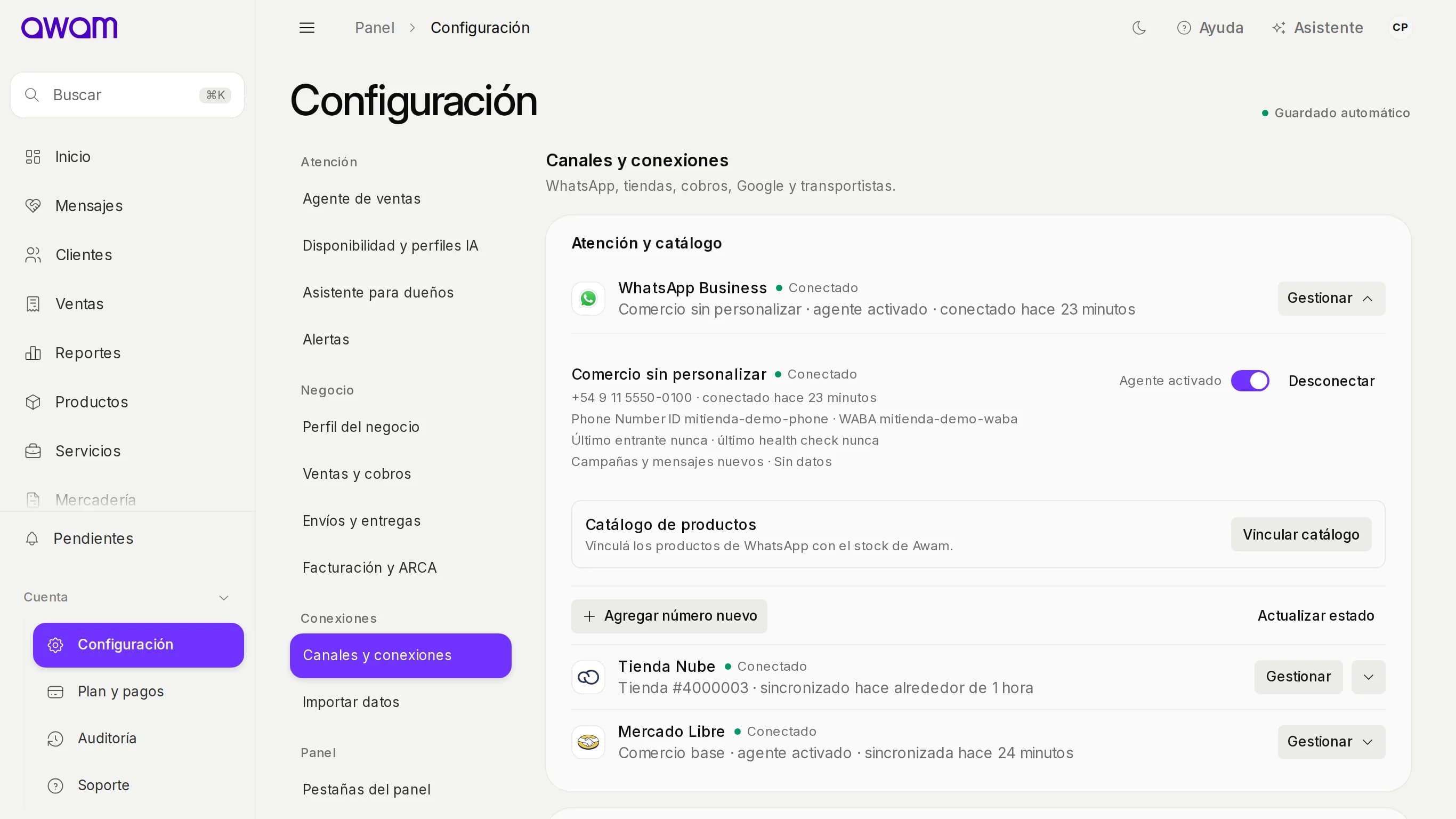 Fila de WhatsApp Business abierta con el botón Vincular catálogo